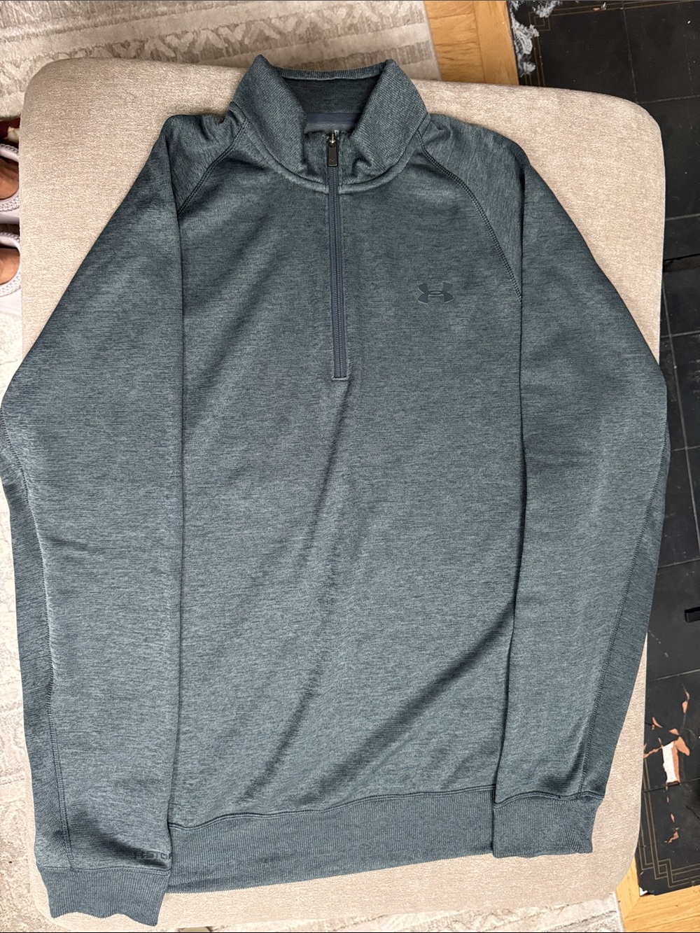 Under Armour Men’s Grey 1/4 Zip Pullover Sweatshirt